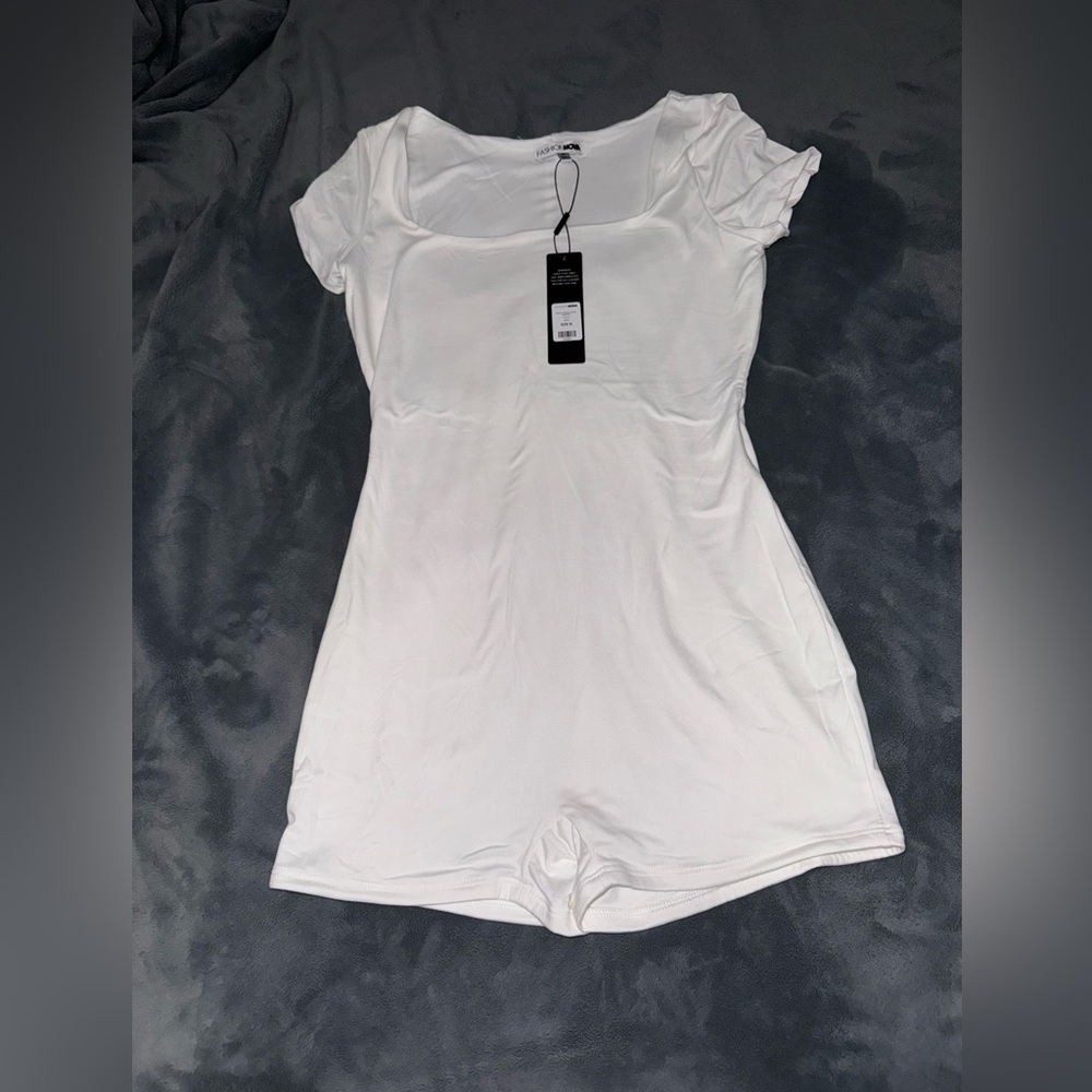 Brand New Fashion Nova White Romper Size Small